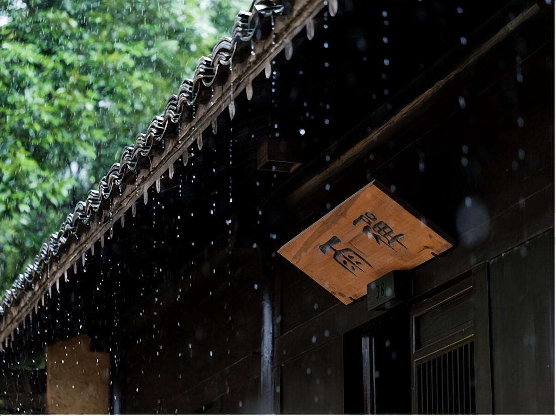 雨后的故事动态qq动态图片_动态下雨背景图片_雨后图片说说