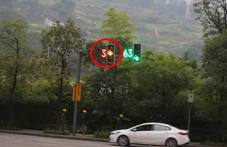 红灯光信号闪烁_信号灯红灯闪_光信号闪红灯上不了网是什么问题